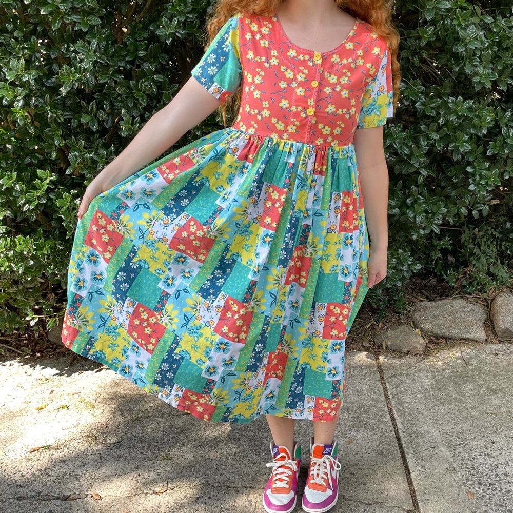Prairie handmade patchwork floral bright short sleeve dress medium - Picture 7 of 7